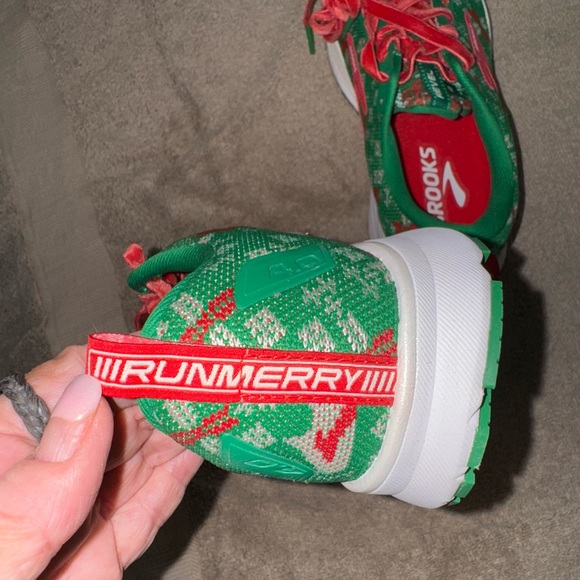 Brooks “Revel” Running Shoes - Picture 9 of 15